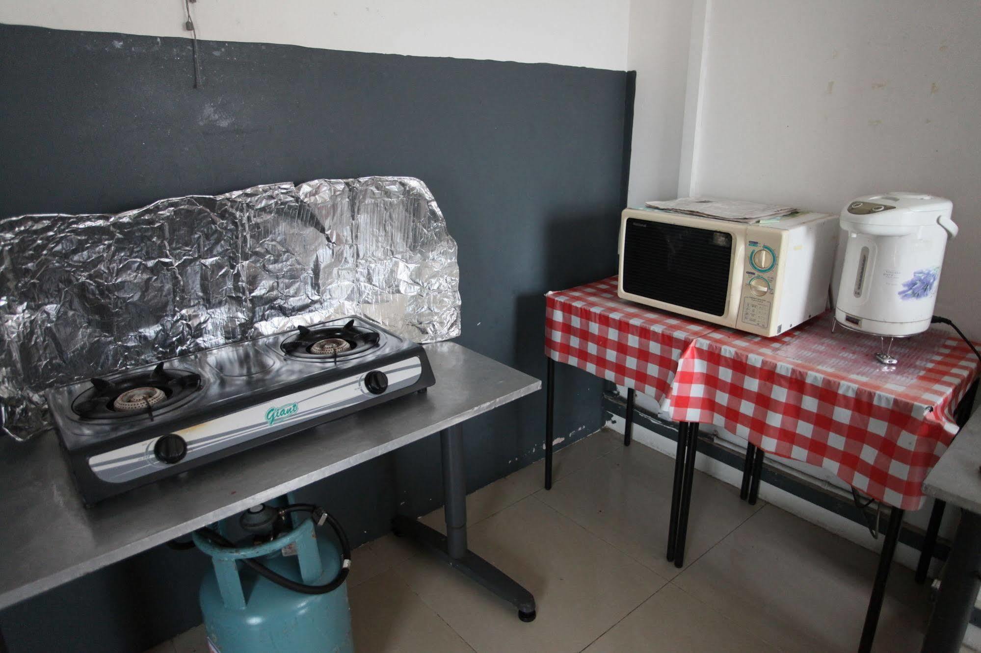 May & May Student Hostel Singapore Eksteriør billede